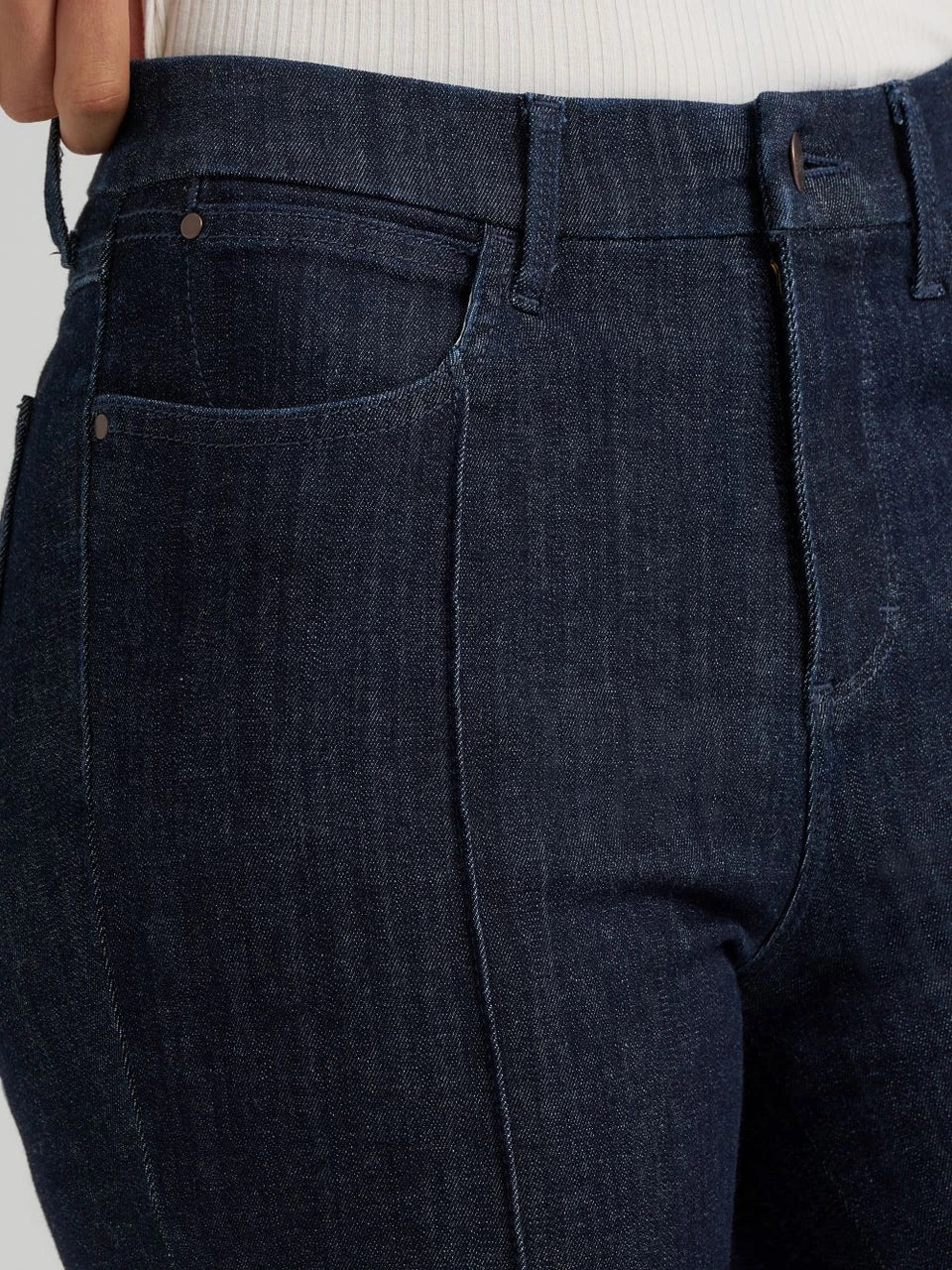 Wrangler Jeans Femme Bespoke bootcut à Couture Pincée