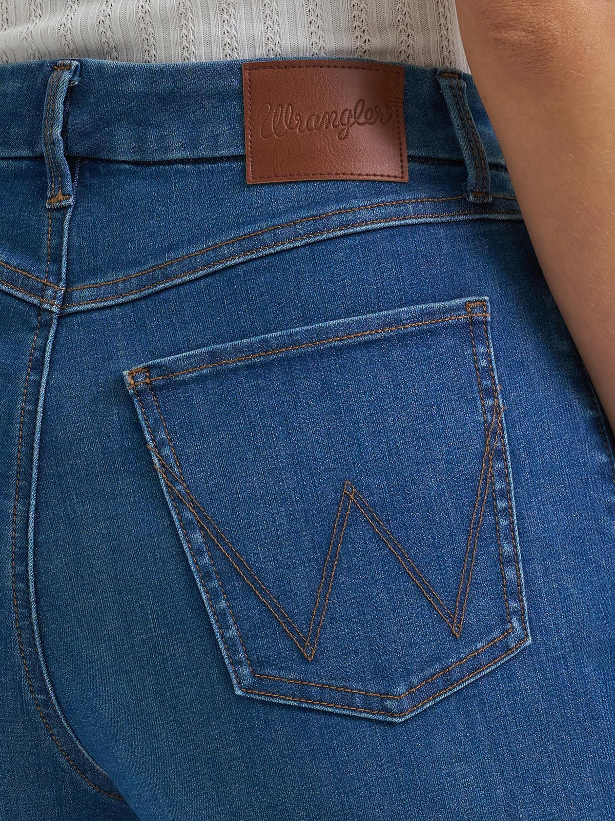 Wrangler® a fait un jean à jambes larges sur mesure - Vienne