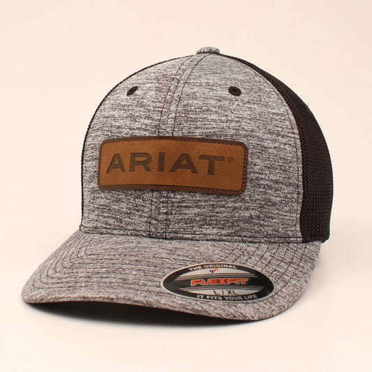 Ariat Casquette FlexFit Chinée avec Patch en Cuir Noir