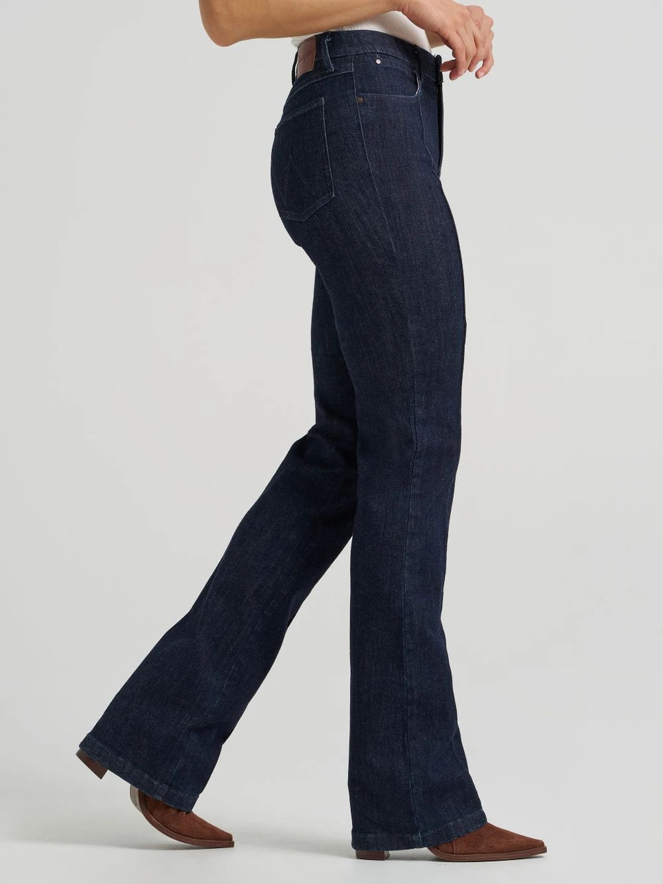 Wrangler Jeans Femme Bespoke bootcut à Couture Pincée