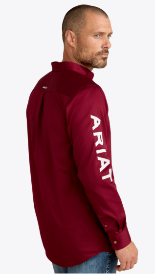 Ariat Chemise cintrée en sergé avec logo de l'équipe MNS Homme Bourgogne