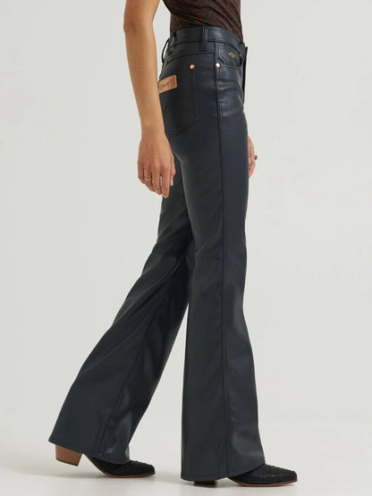 Wrangler® X Lainey Wilson Flare Jean - Black
