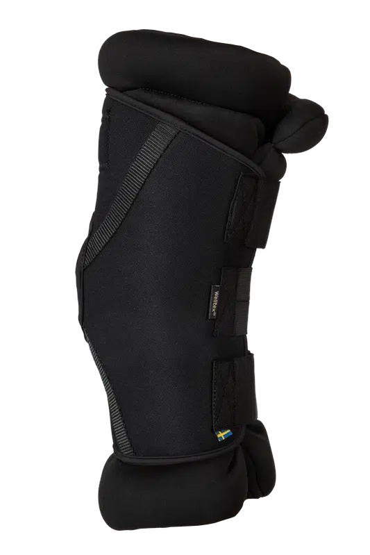 Back On Track Royal Hock Boot W Hole Black Med