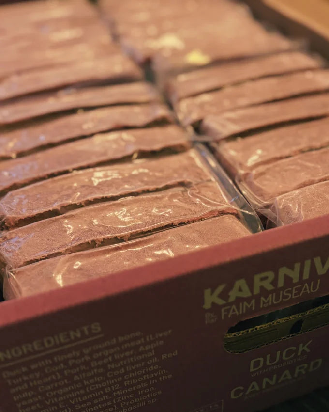 Karnivor Nourriture crue pour chien - Canard avec probiotique, Boîte 24lbs